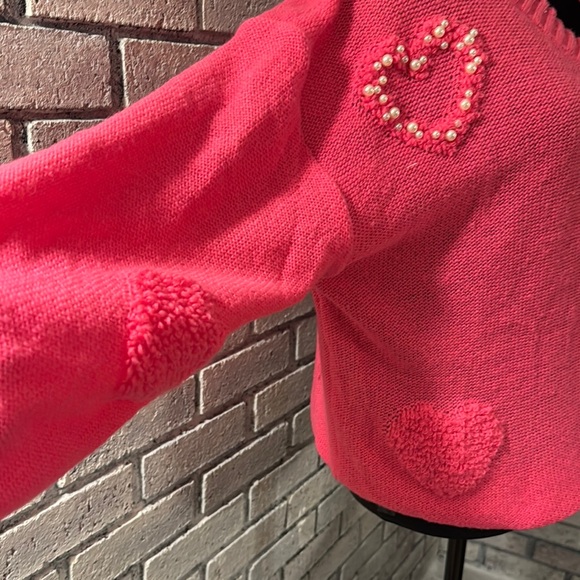 Vibrant Pink V-Neck Sweater with Balloon Sleeves - Picture 3 of 9